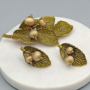 Vintage Capri Brooch Clip On Earrings Set Enamel Leaves Goldtone Berries MCM